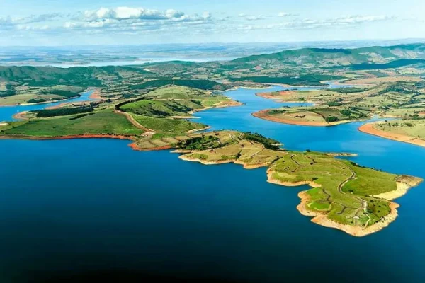 lago-de-furnas